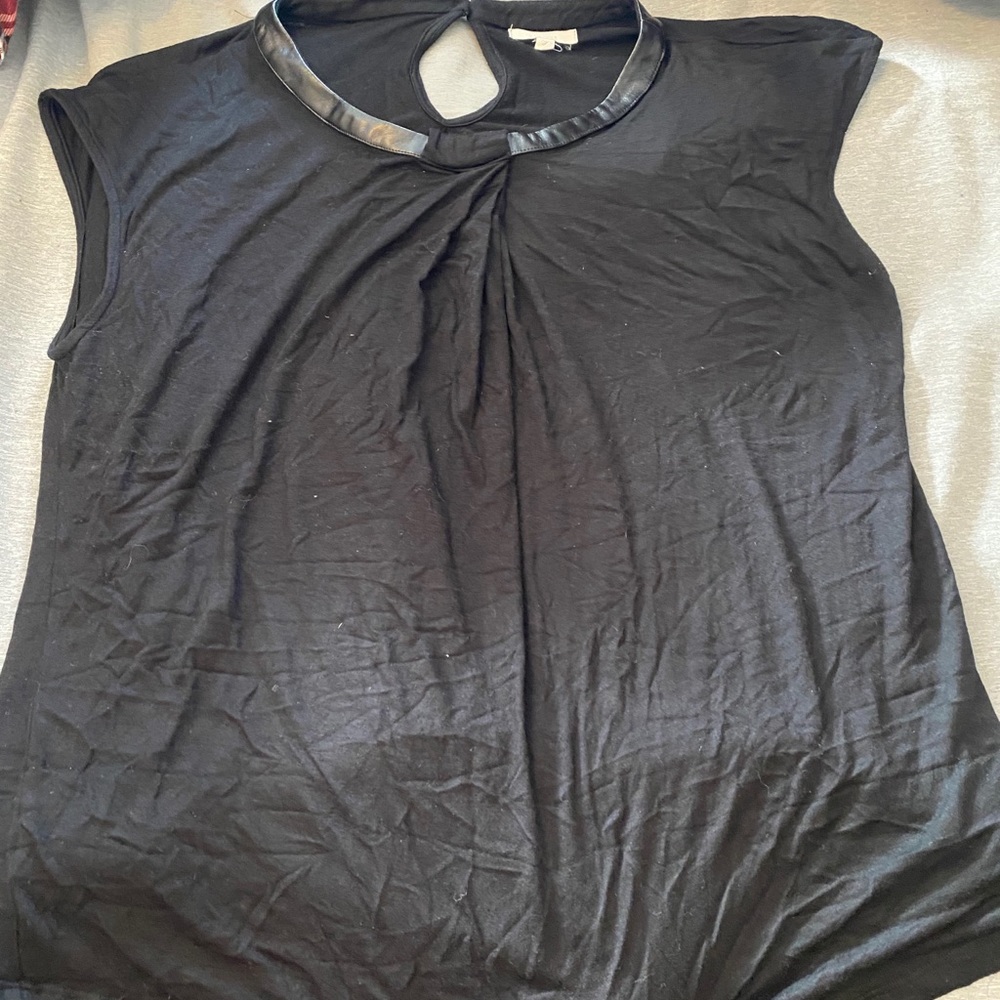 Black shirt